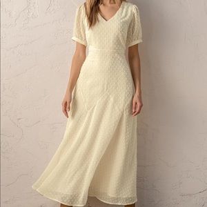 Cream Dot short sleeve Maxi Dress
